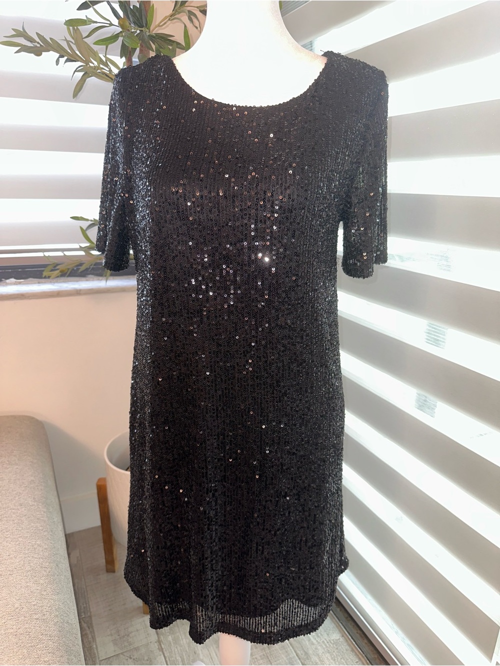 BB Dakota Steve Madden Black Sequin Shift Mini Dress - Size M